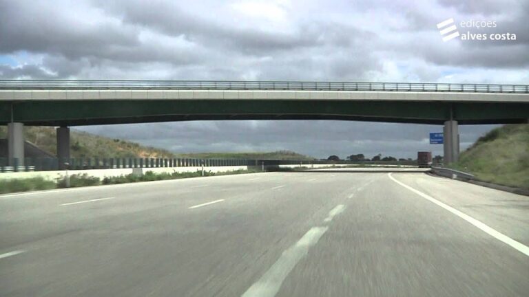 Posso Utilizar a Via de Trânsito em Que Circulo?