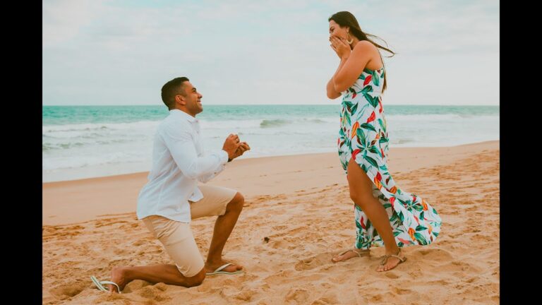 Romance &agrave; Beira-Mar: Pedido de Casamento na Praia