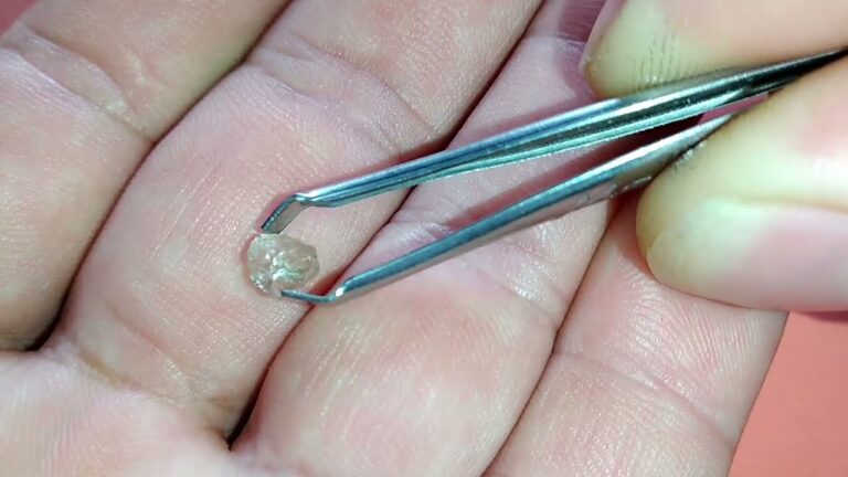 Diamante em Bruto: O Valor Oculto das Pedras Preciosas