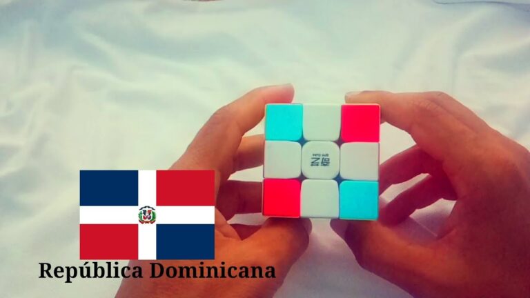 A Bandeira da Rep&uacute;blica Dominicana: Simbolismo e Significado