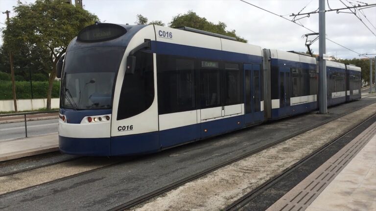 Explorando o Metro de Cacilhas: Conectividade e Acessibilidade